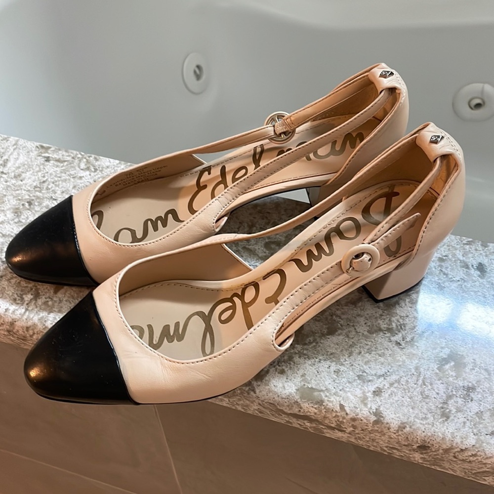 Sam Edelman Leah Pumps